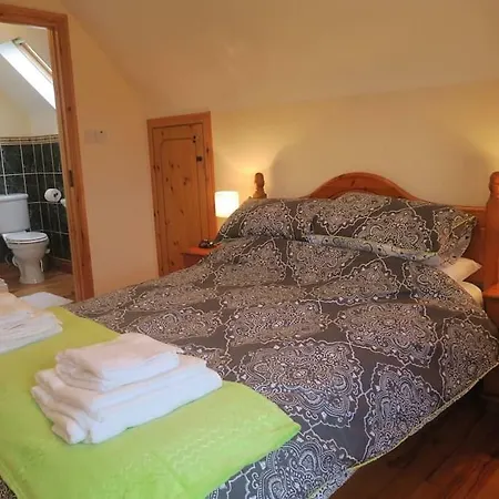 Thistledown - - Crossmolina - County Mayo - Sleeps 8 - Sister To Inglewood Casa vacanze *