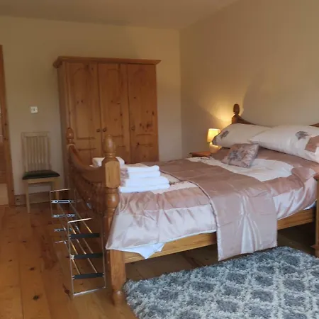 Casa vacanze Thistledown - - Crossmolina - County Mayo - Sleeps 8 - Sister To Inglewood