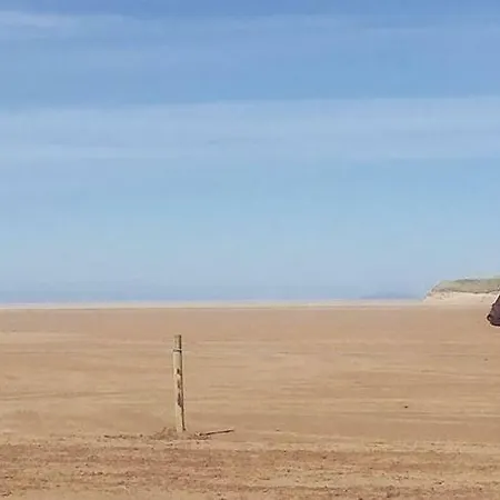 Thistledown - - Crossmolina - County Mayo - Sleeps 8 - Sister To Inglewood