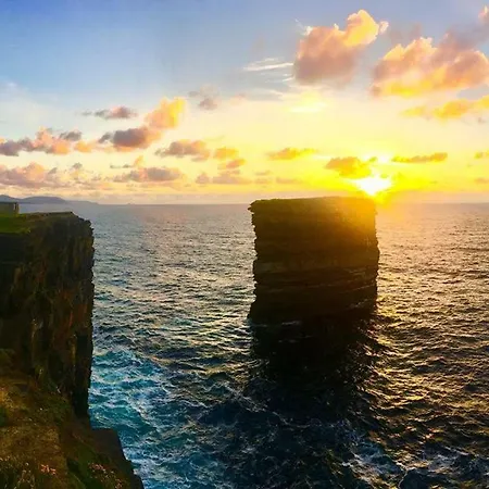 Casa vacanze Thistledown - - Crossmolina - County Mayo - Sleeps 8 - Sister To Inglewood