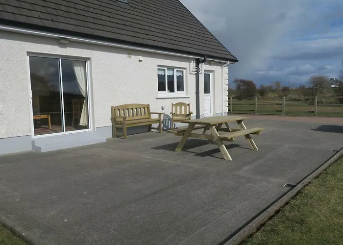 Thistledown - - Crossmolina - County Mayo - Sleeps 8 - Sister To Inglewood Ballina (Mayo)