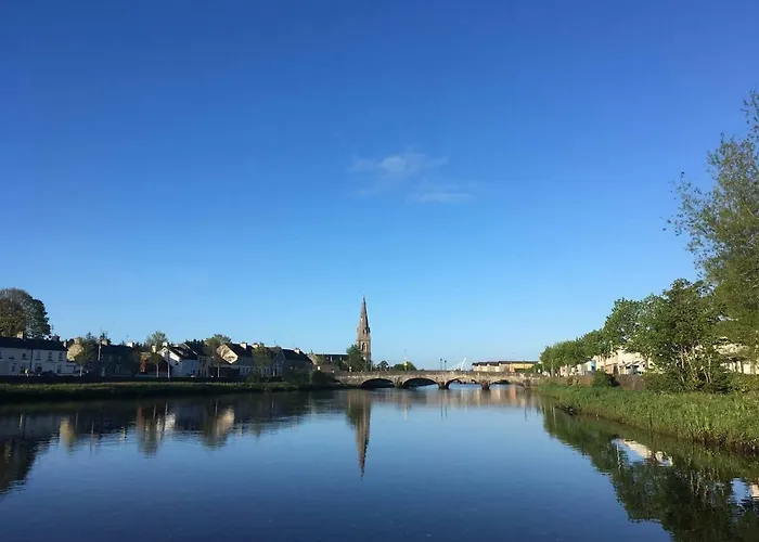 Thistledown - - Crossmolina - County Mayo - Sleeps 8 - Sister To Inglewood Сasa de vacaciones Ballina (Mayo)