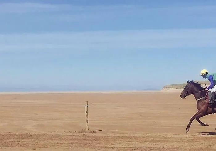 Thistledown - - Crossmolina - County Mayo - Sleeps 8 - Sister To Inglewood